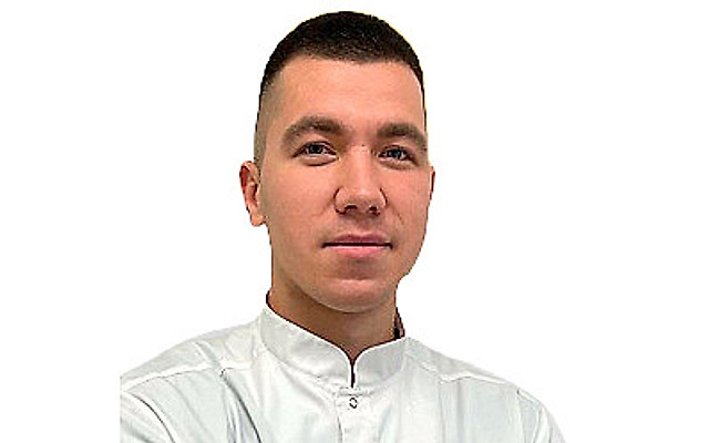 Дворянинов Александр Александрович
